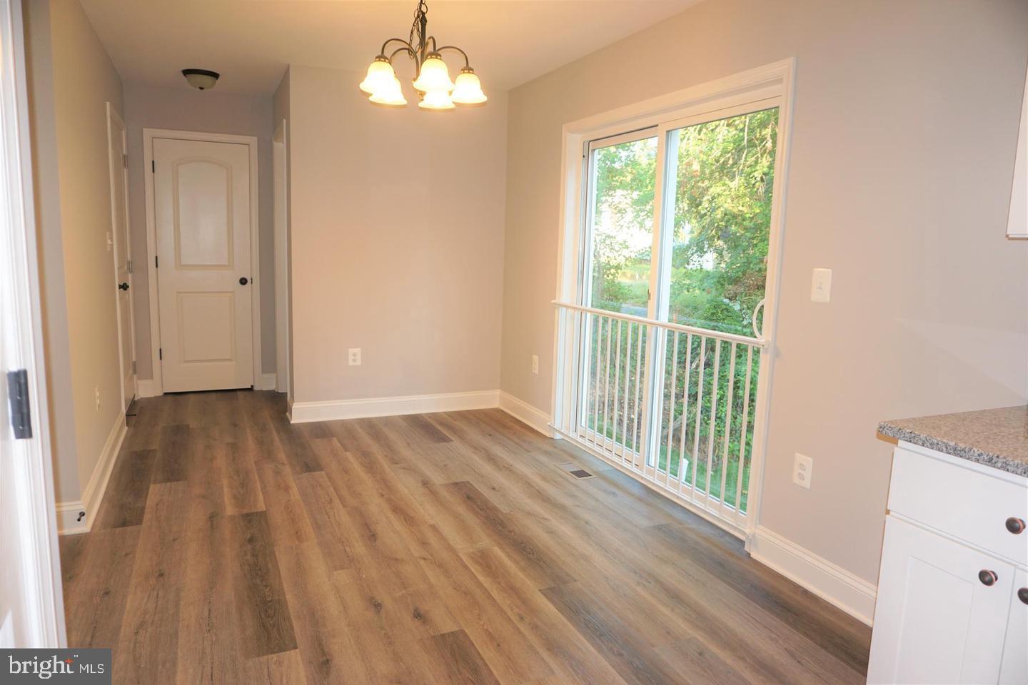 AVALON SHORES - Residential