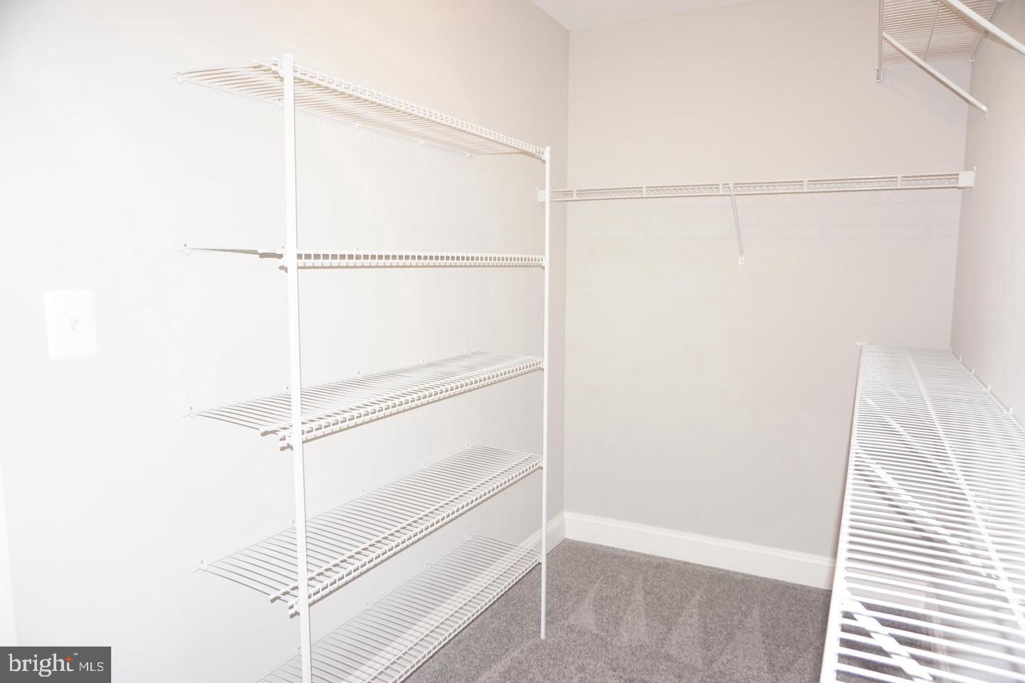 AVALON SHORES - Residential