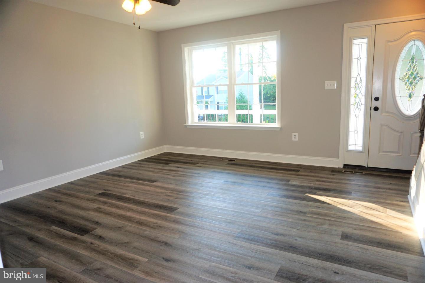 AVALON SHORES - Residential