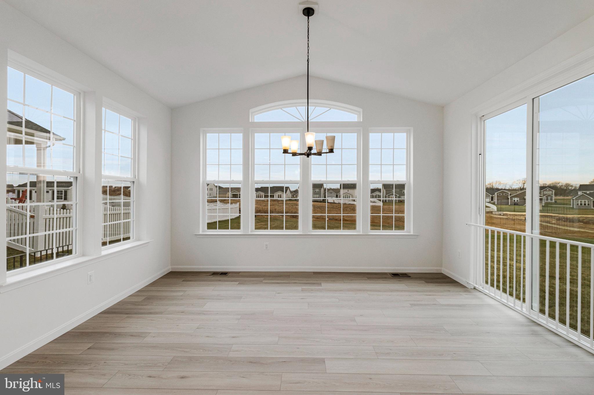 ELMWOOD FARM - Residential