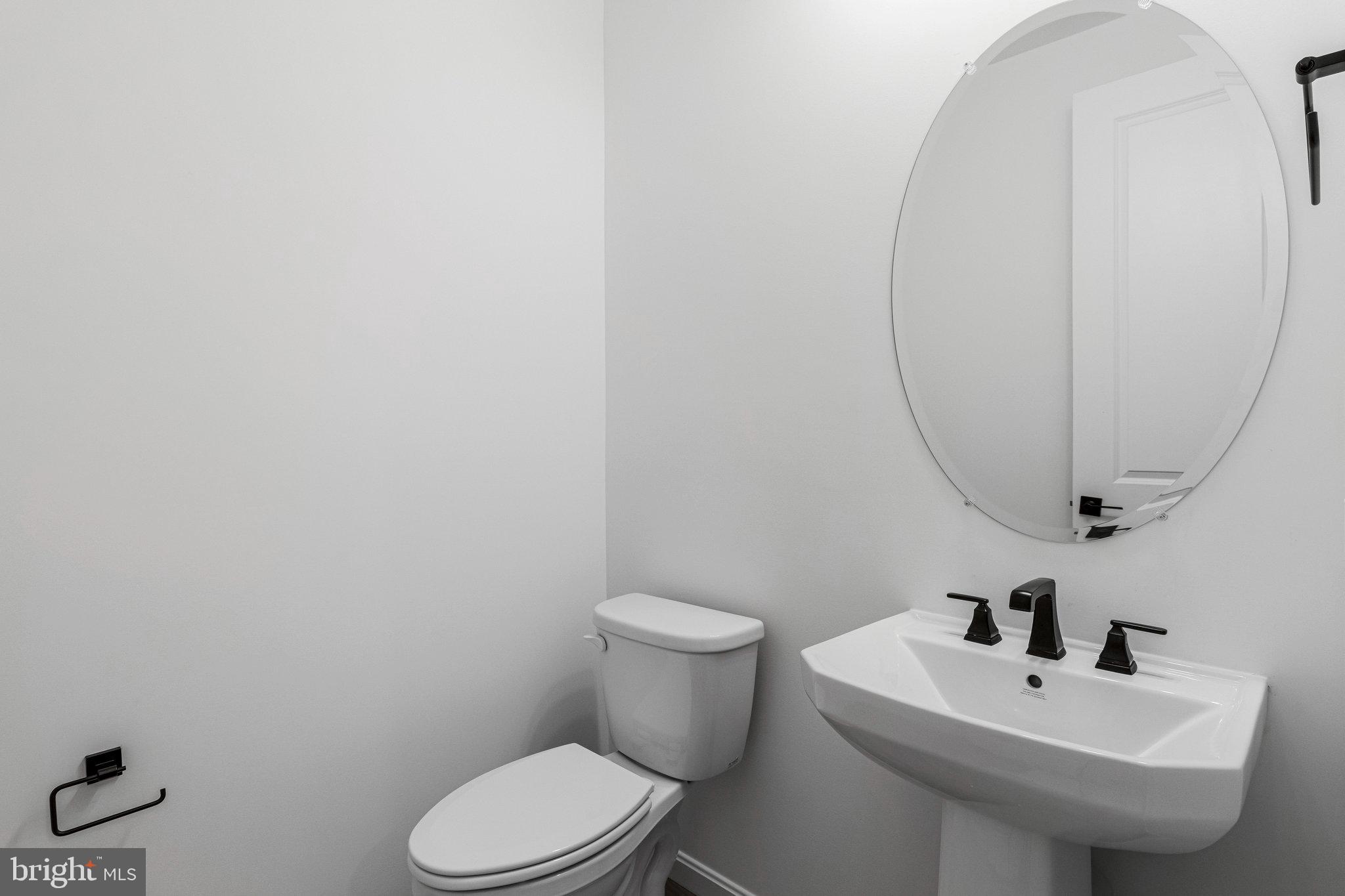 ELMWOOD FARM - Residential