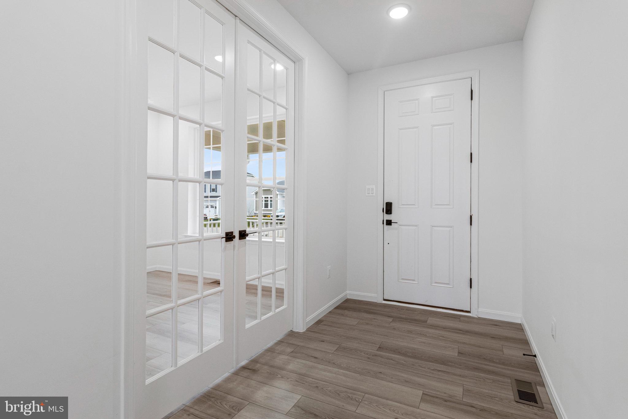 ELMWOOD FARM - Residential