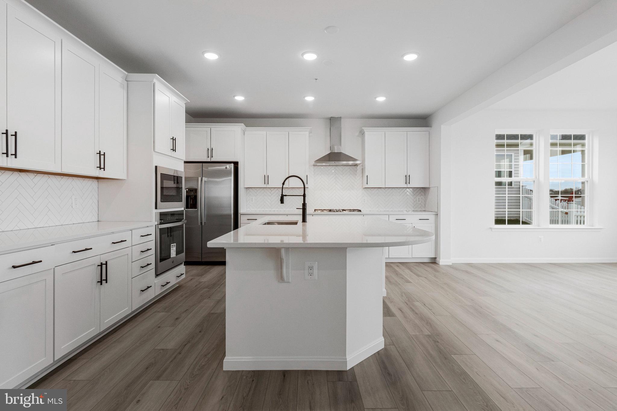 ELMWOOD FARM - Residential