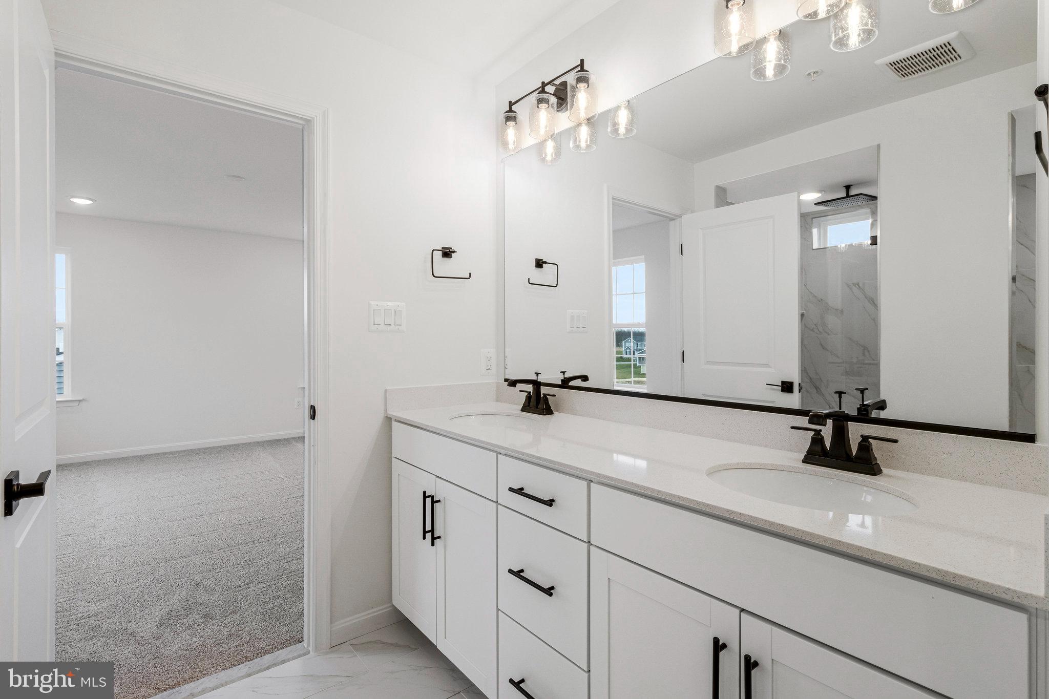 ELMWOOD FARM - Residential