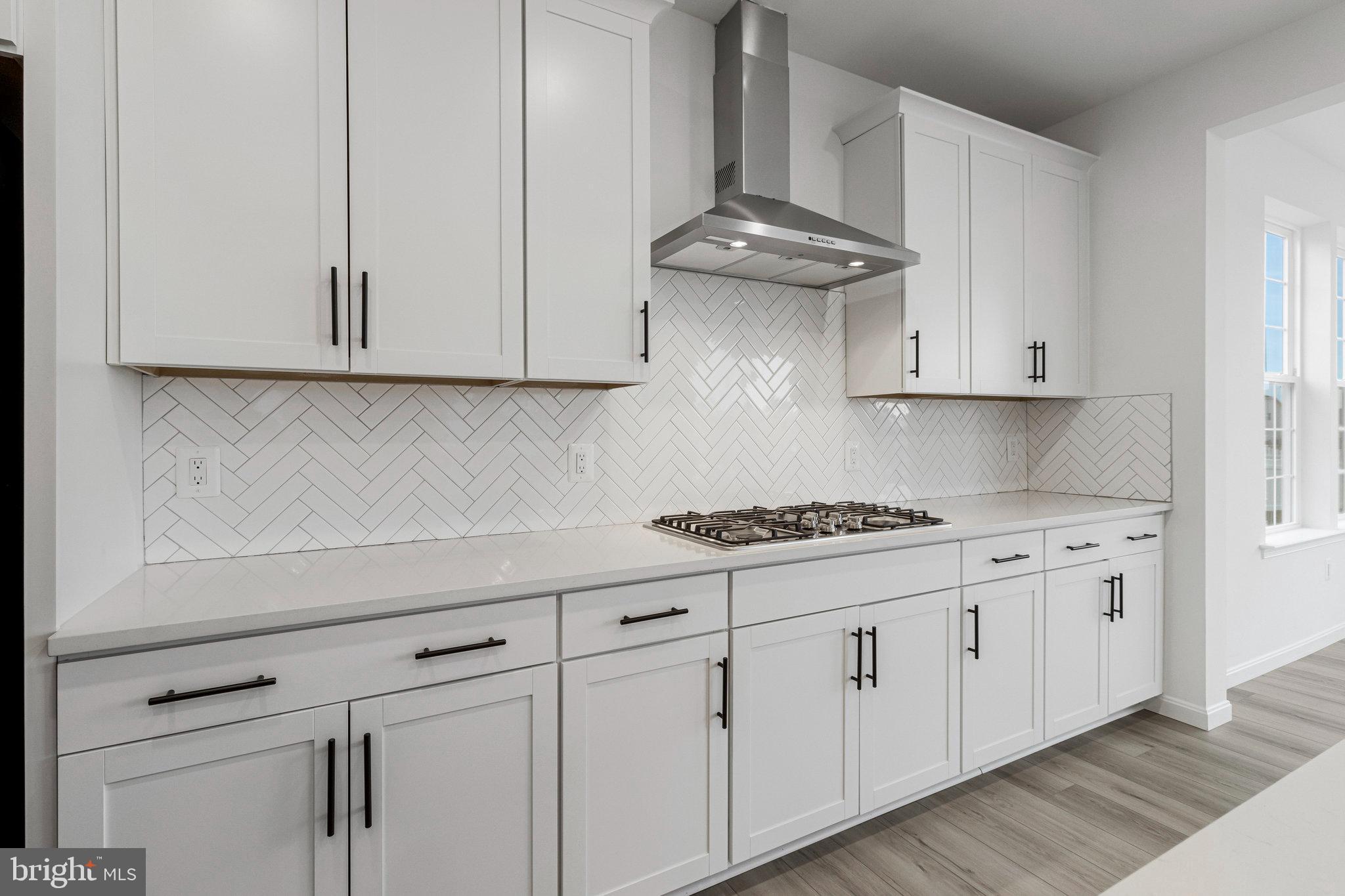 ELMWOOD FARM - Residential