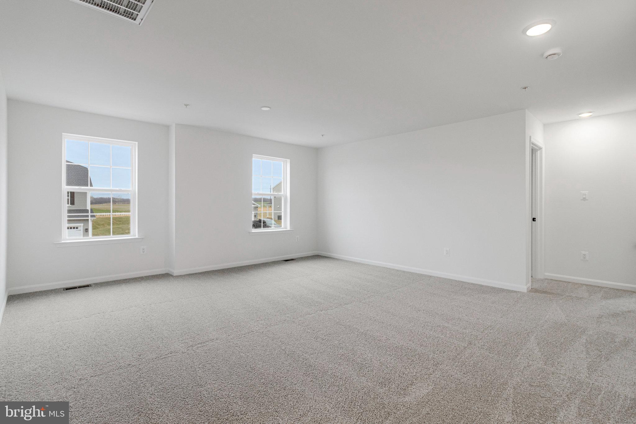 ELMWOOD FARM - Residential