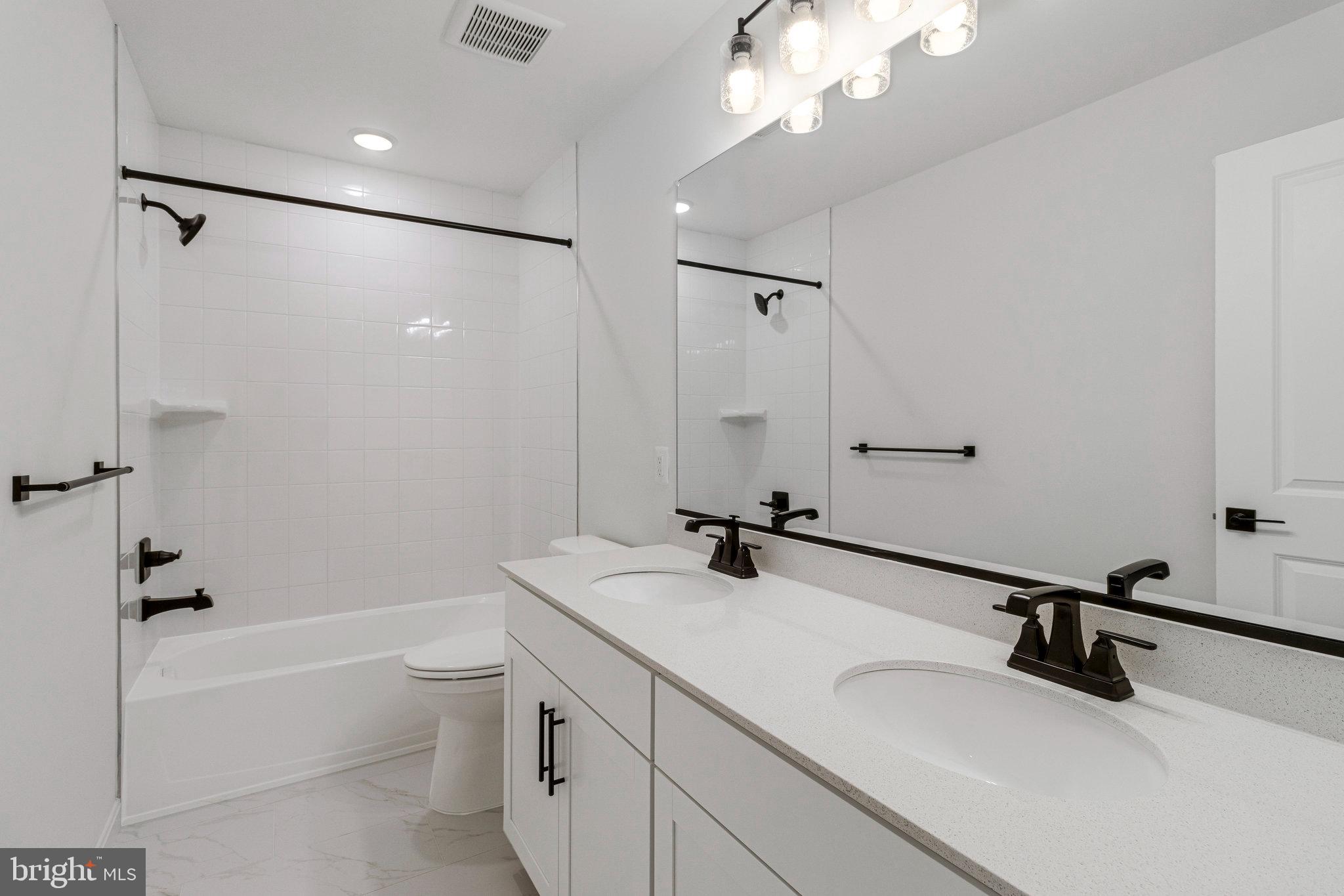 ELMWOOD FARM - Residential