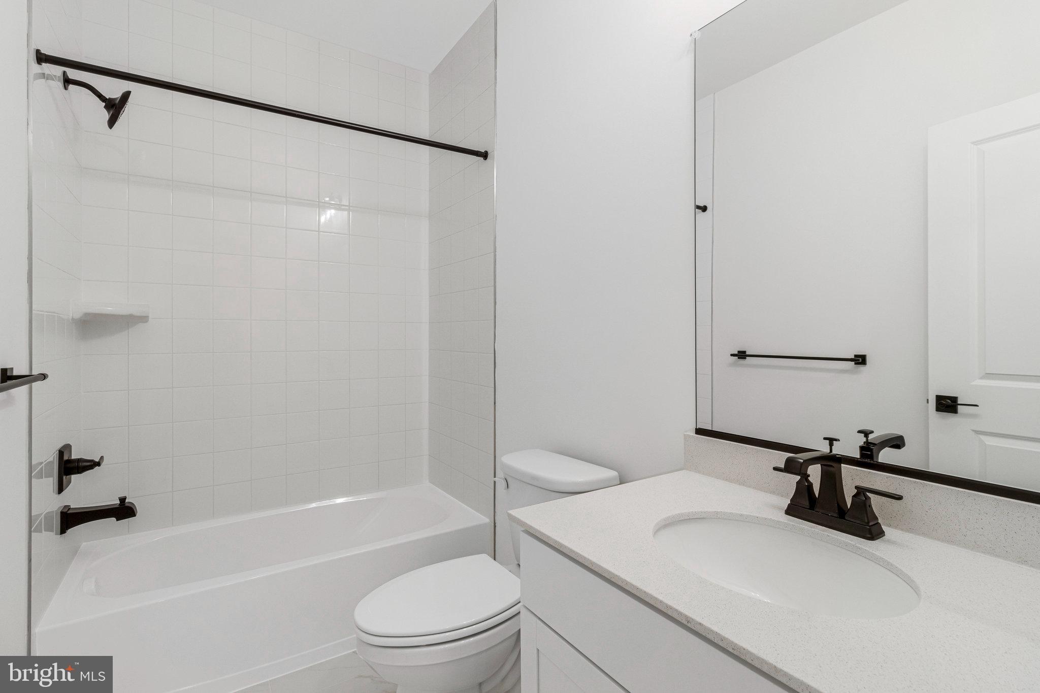 ELMWOOD FARM - Residential