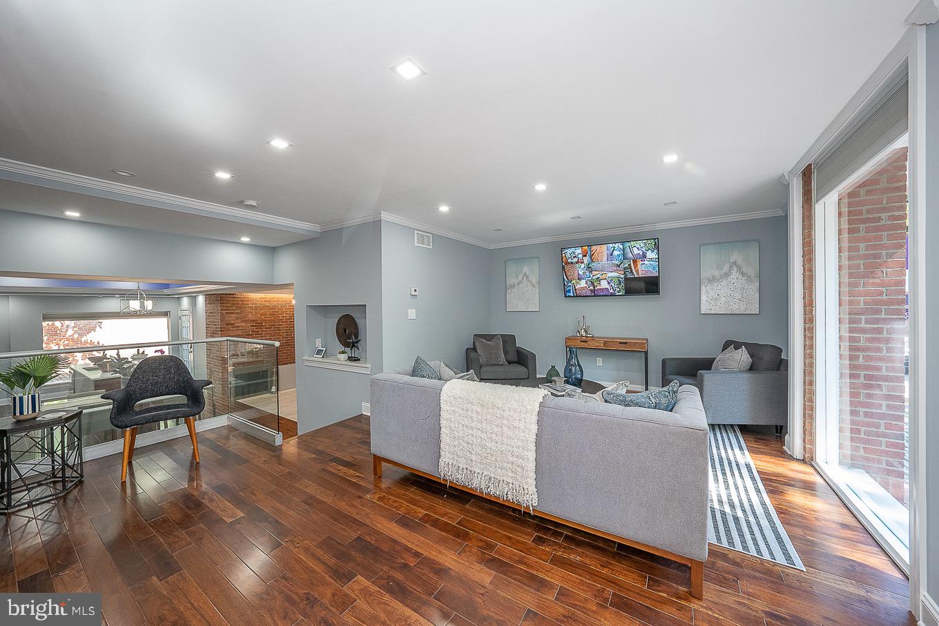 SOCIETY HILL - Residential