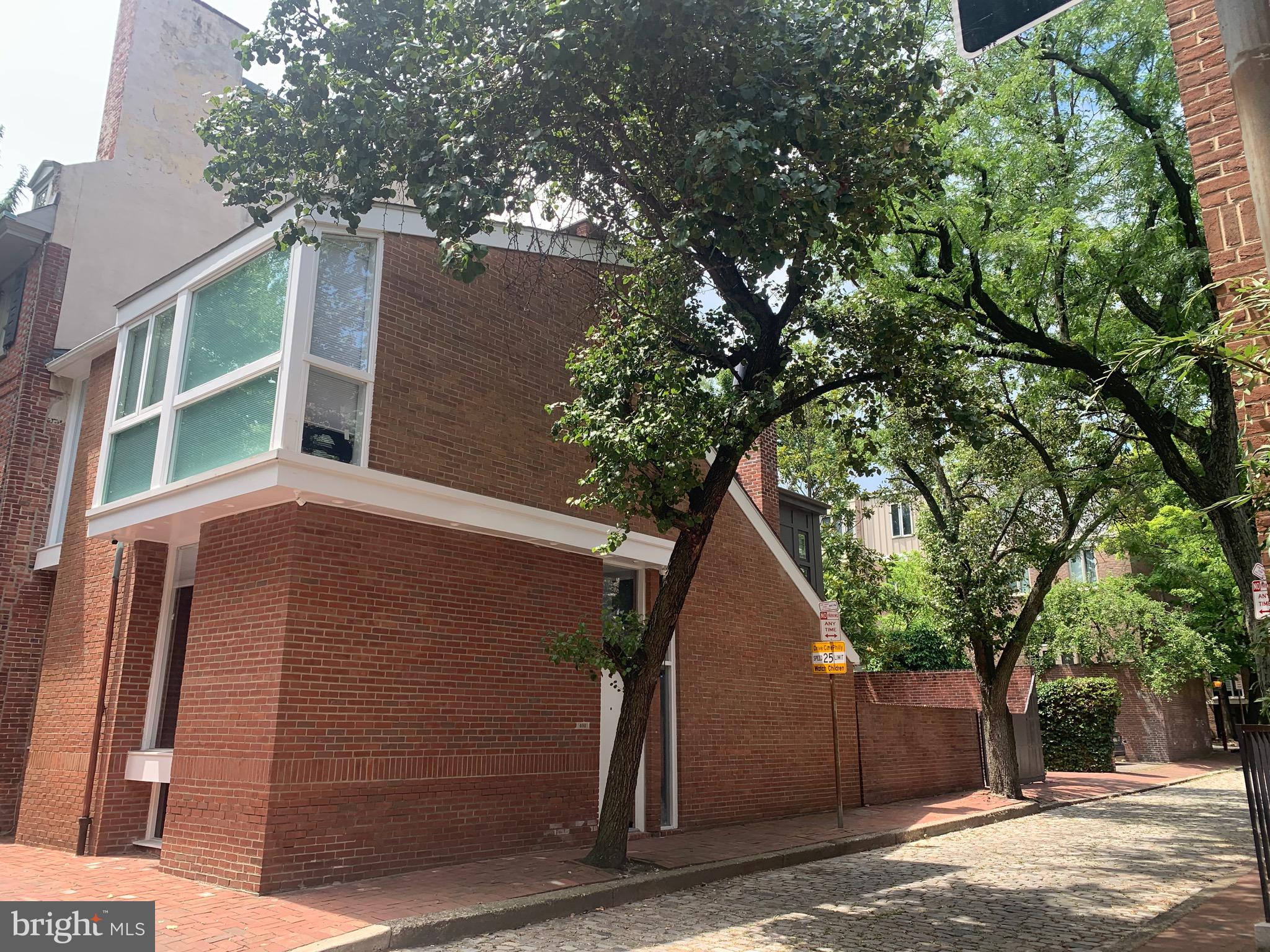 SOCIETY HILL - Residential