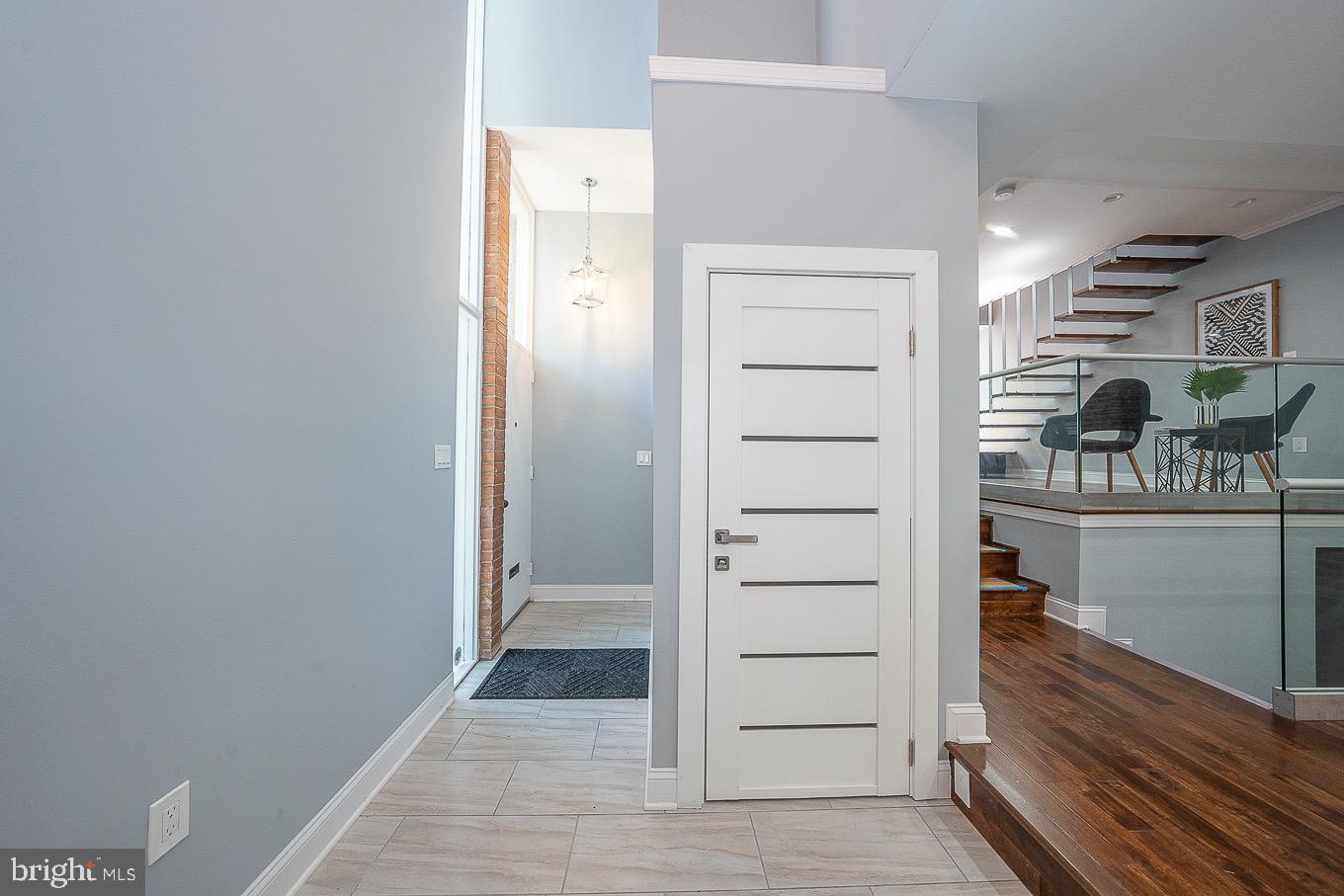 SOCIETY HILL - Residential