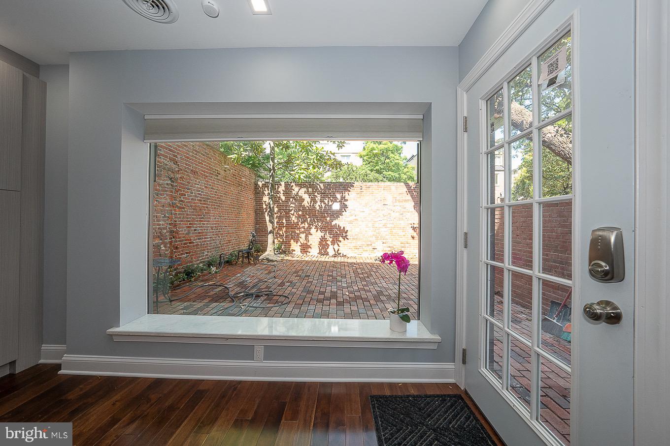 SOCIETY HILL - Residential