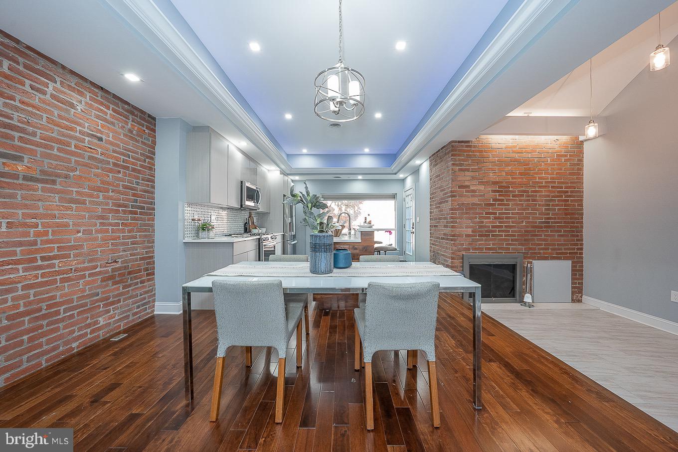 SOCIETY HILL - Residential