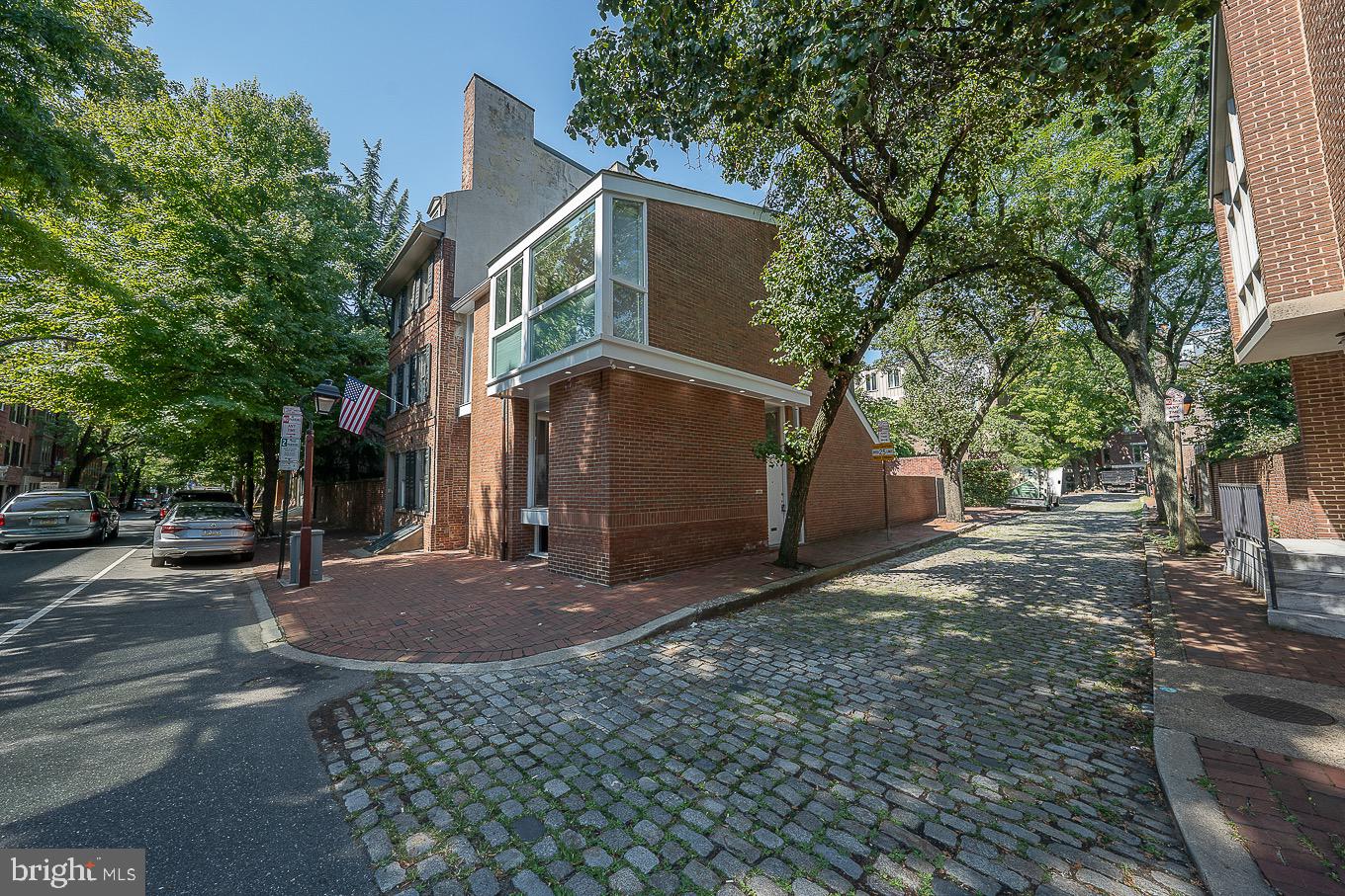 SOCIETY HILL - Residential