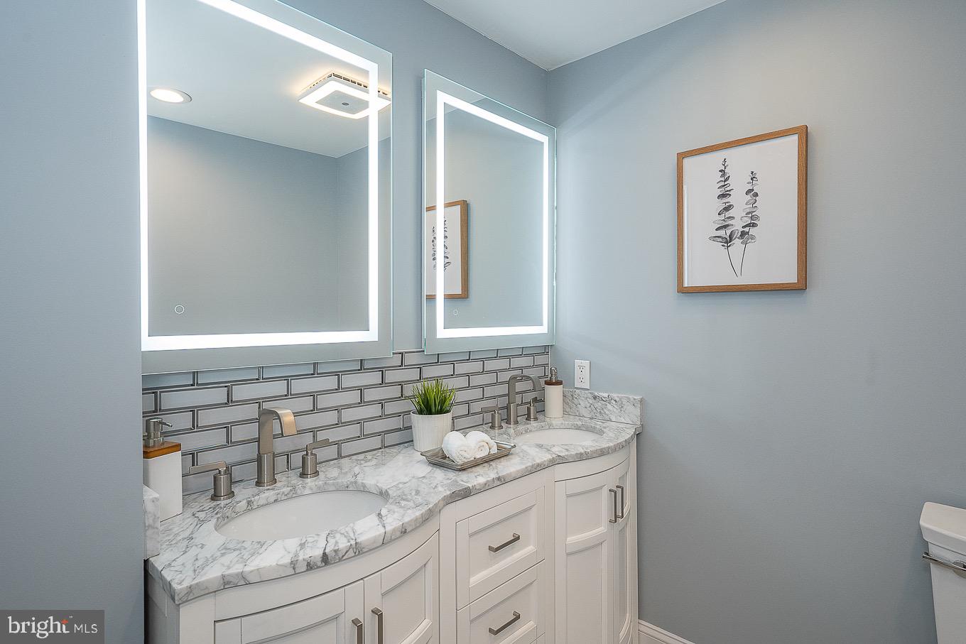 SOCIETY HILL - Residential