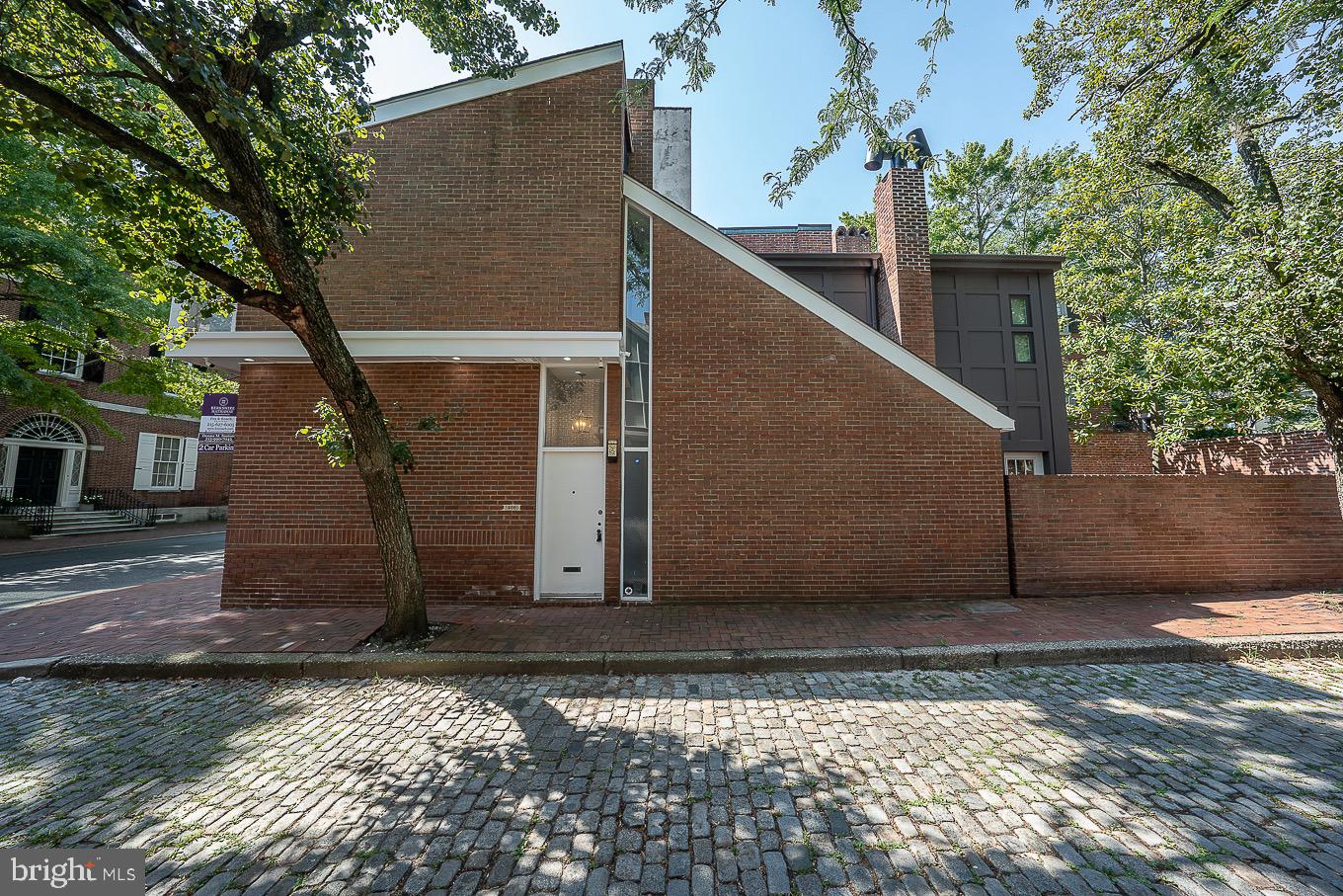 SOCIETY HILL - Residential