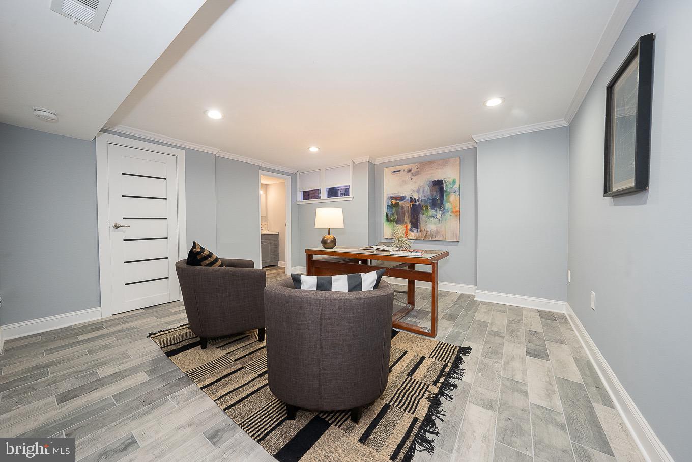 SOCIETY HILL - Residential