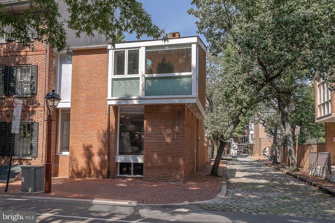 SOCIETY HILL - Residential