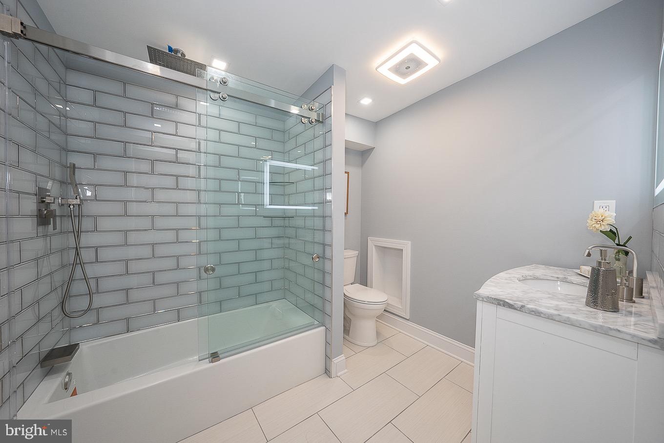 SOCIETY HILL - Residential