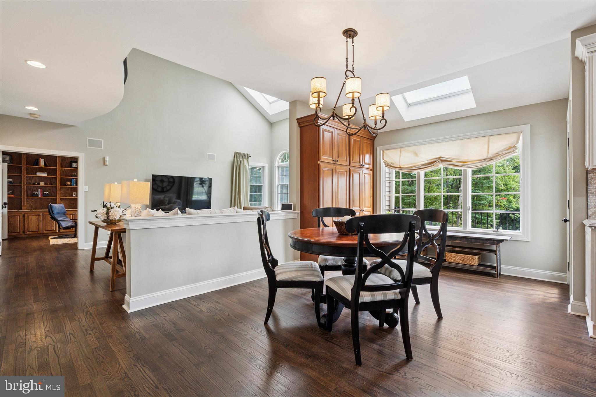 SPRINGTON CHASE - Residential