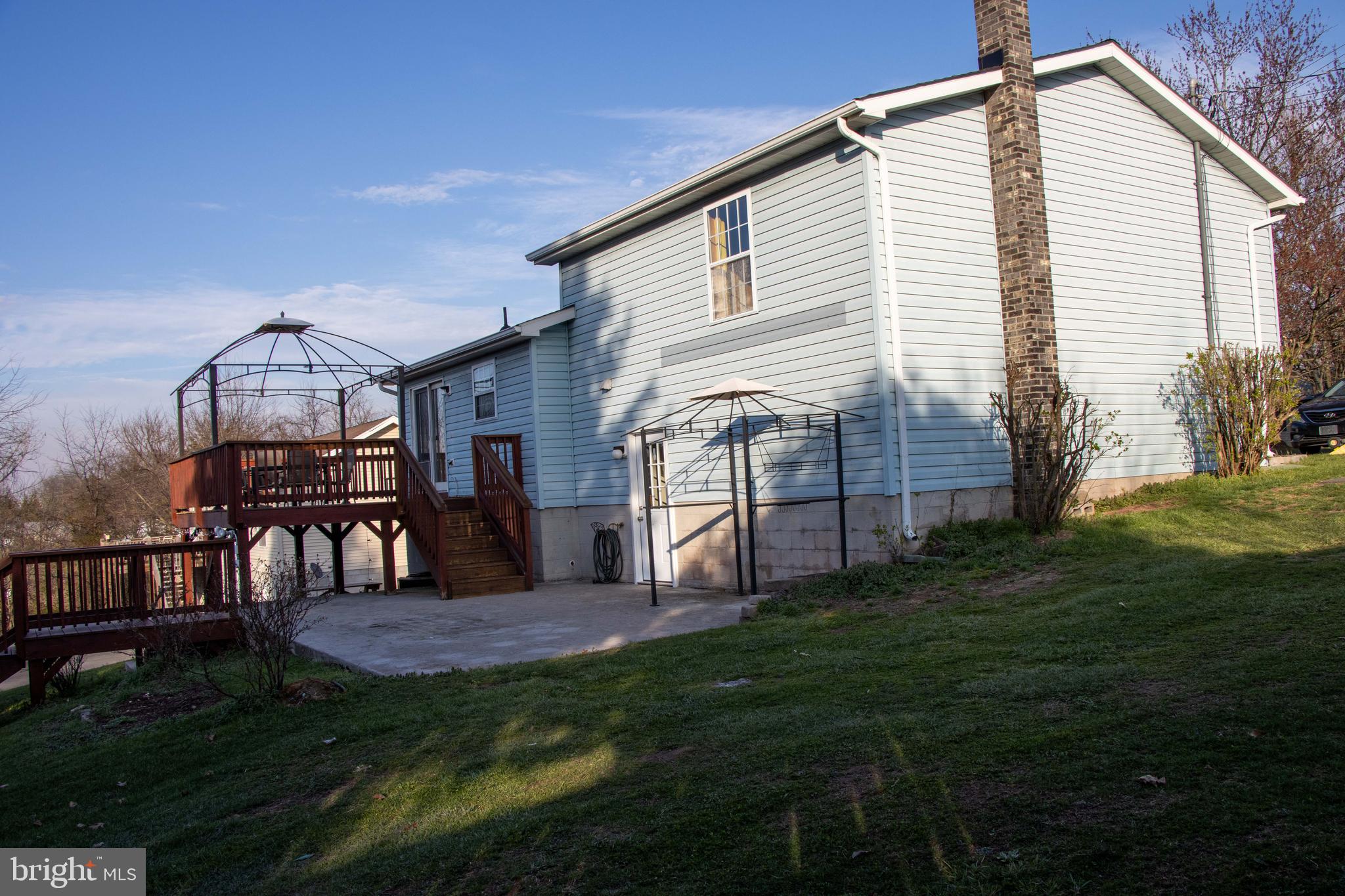 NEW SUNRISE SUMMIT - Residential