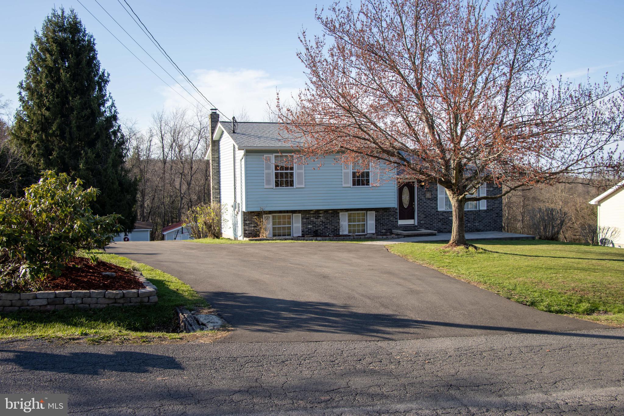 NEW SUNRISE SUMMIT - Residential