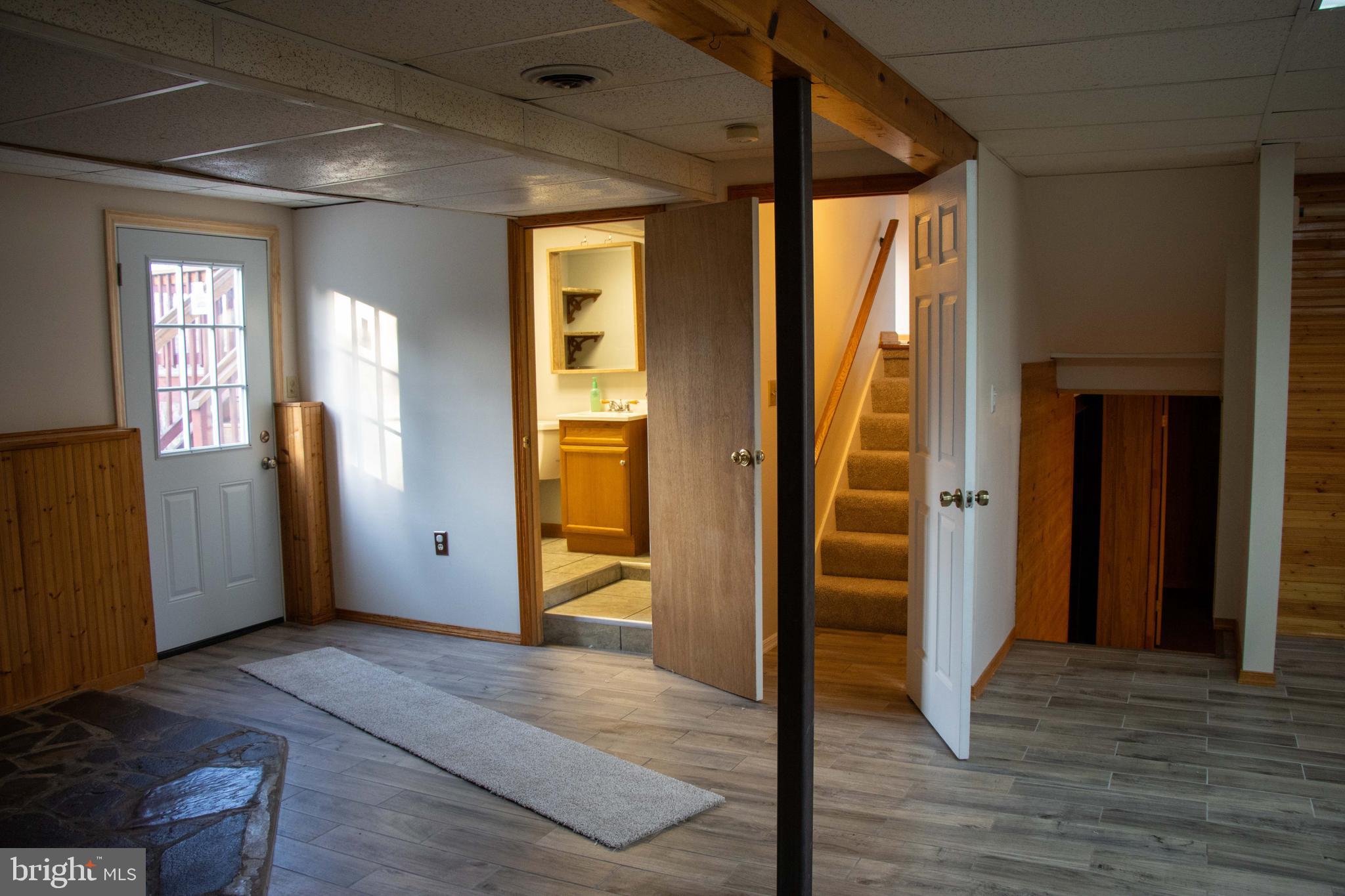 NEW SUNRISE SUMMIT - Residential