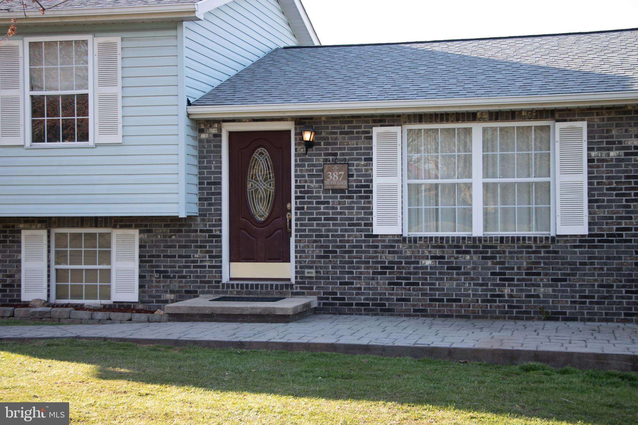 NEW SUNRISE SUMMIT - Residential