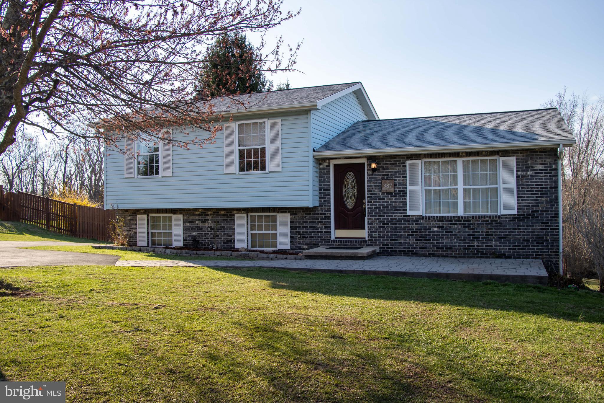 NEW SUNRISE SUMMIT - Residential