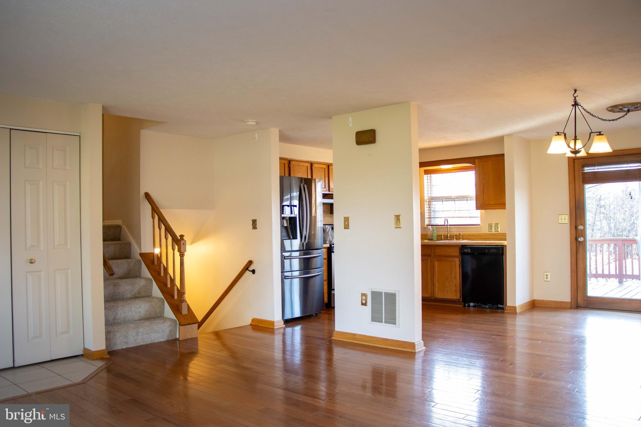 NEW SUNRISE SUMMIT - Residential