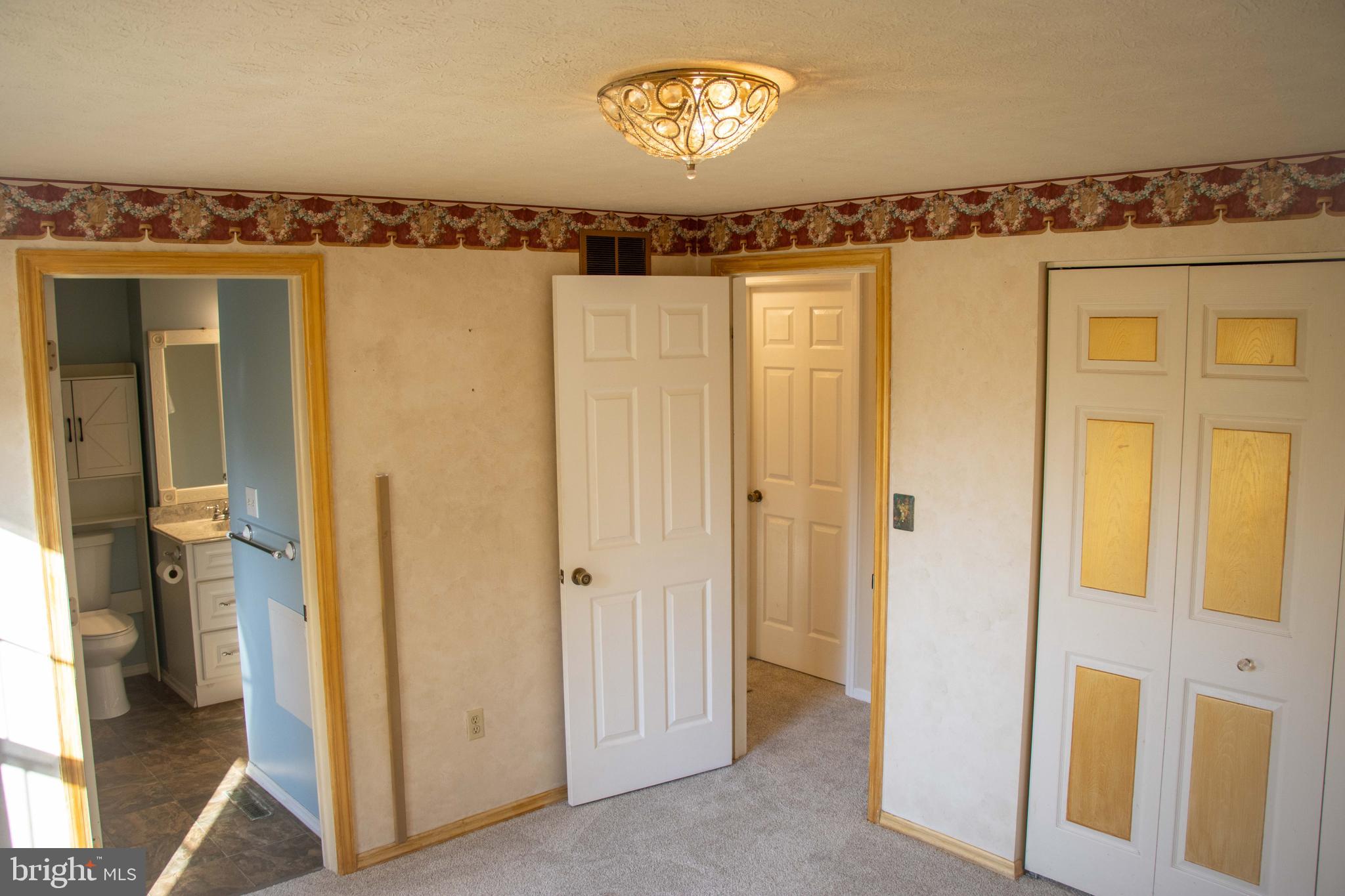 NEW SUNRISE SUMMIT - Residential