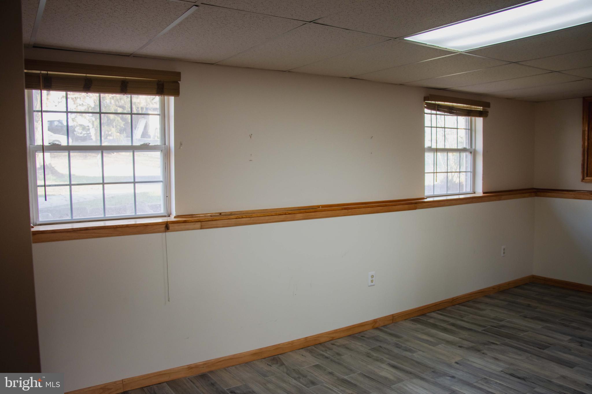 NEW SUNRISE SUMMIT - Residential