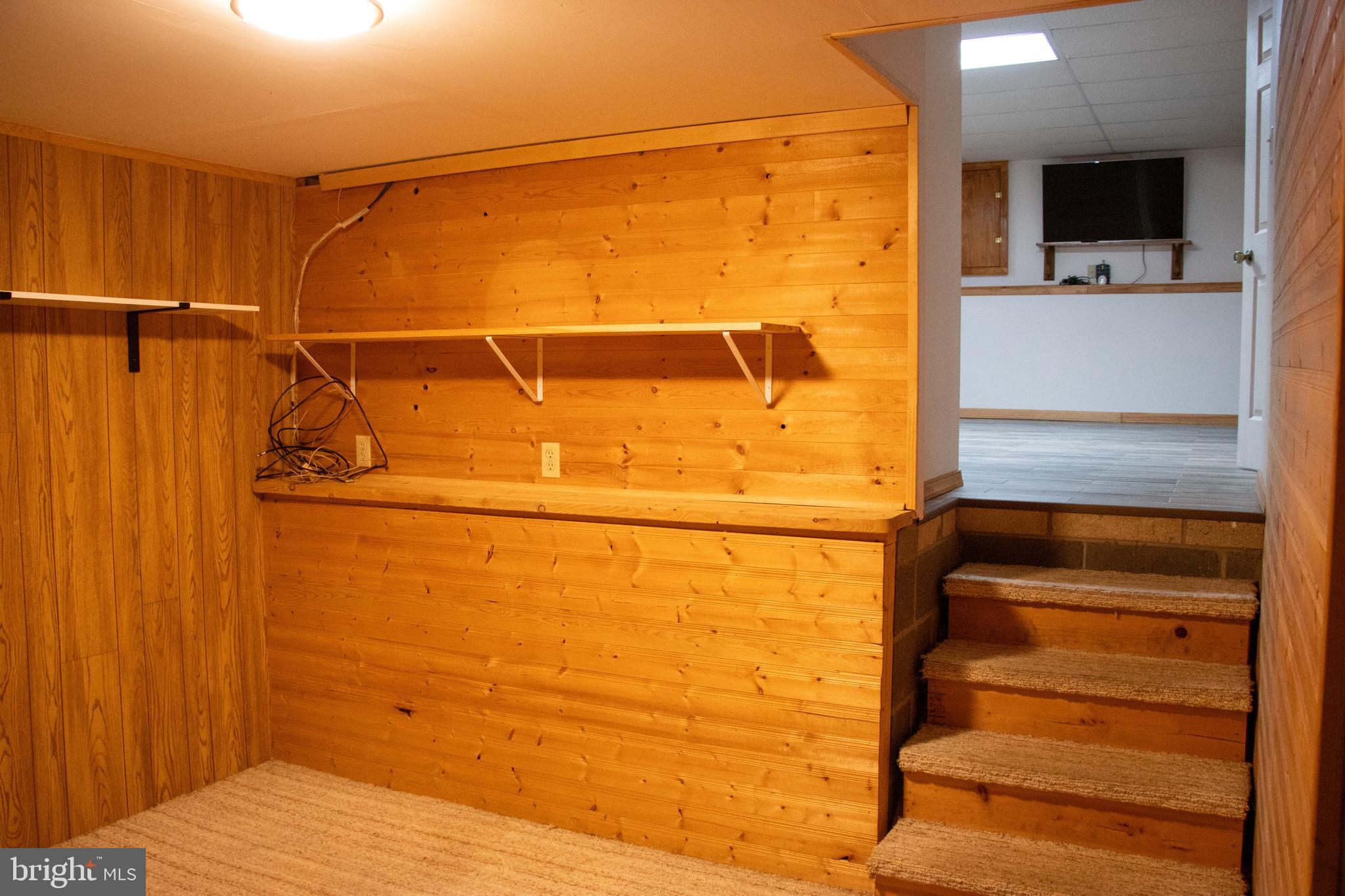 NEW SUNRISE SUMMIT - Residential