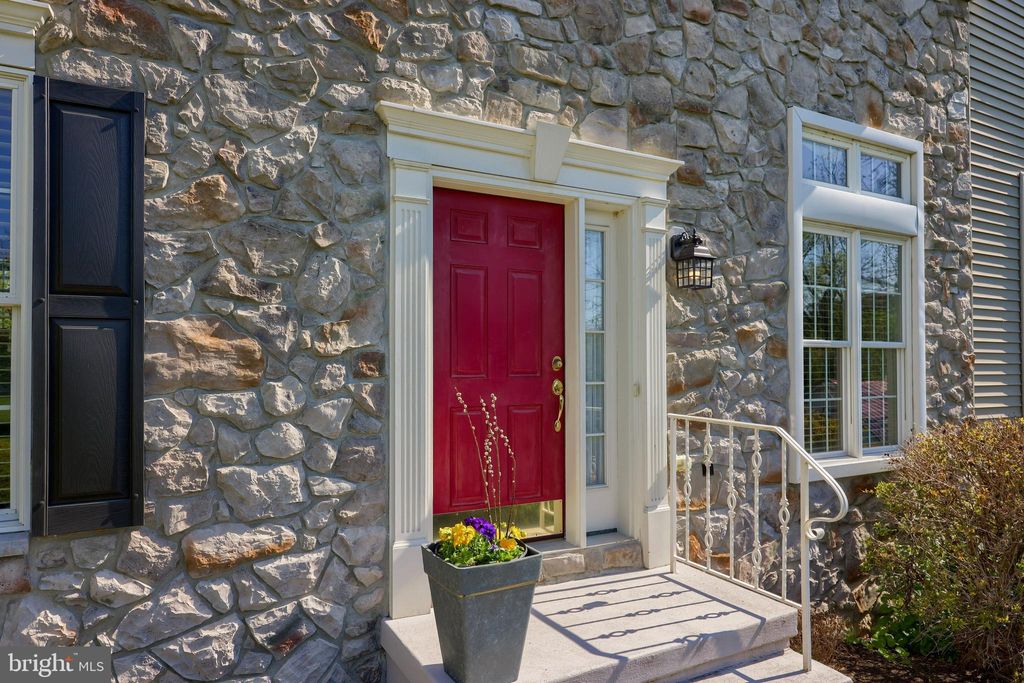 Photo of 1020 HAMMON AVE, EPHRATA, PA 17522 (MLS # PALA2033594)