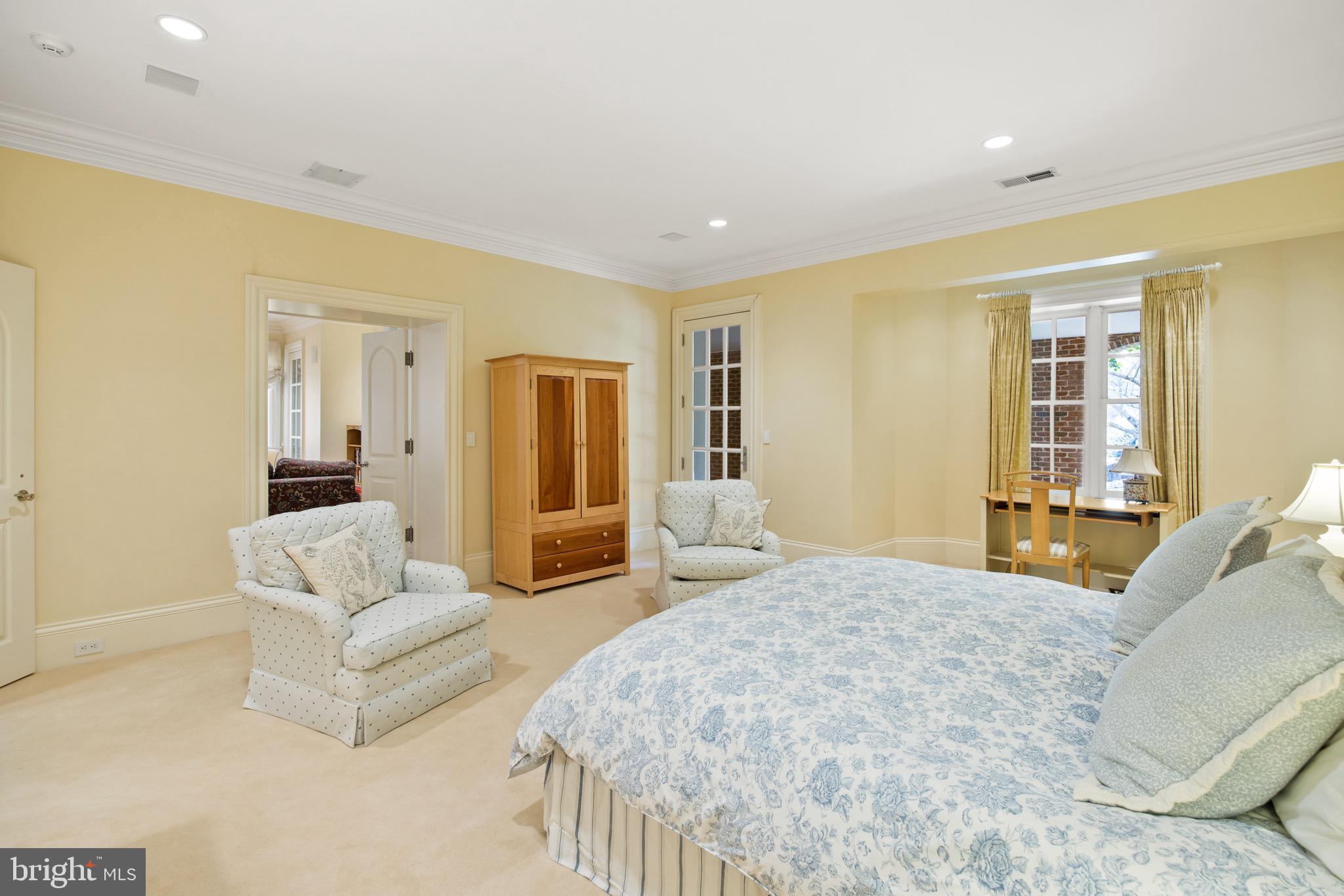 CORNWELL FARM - Residential