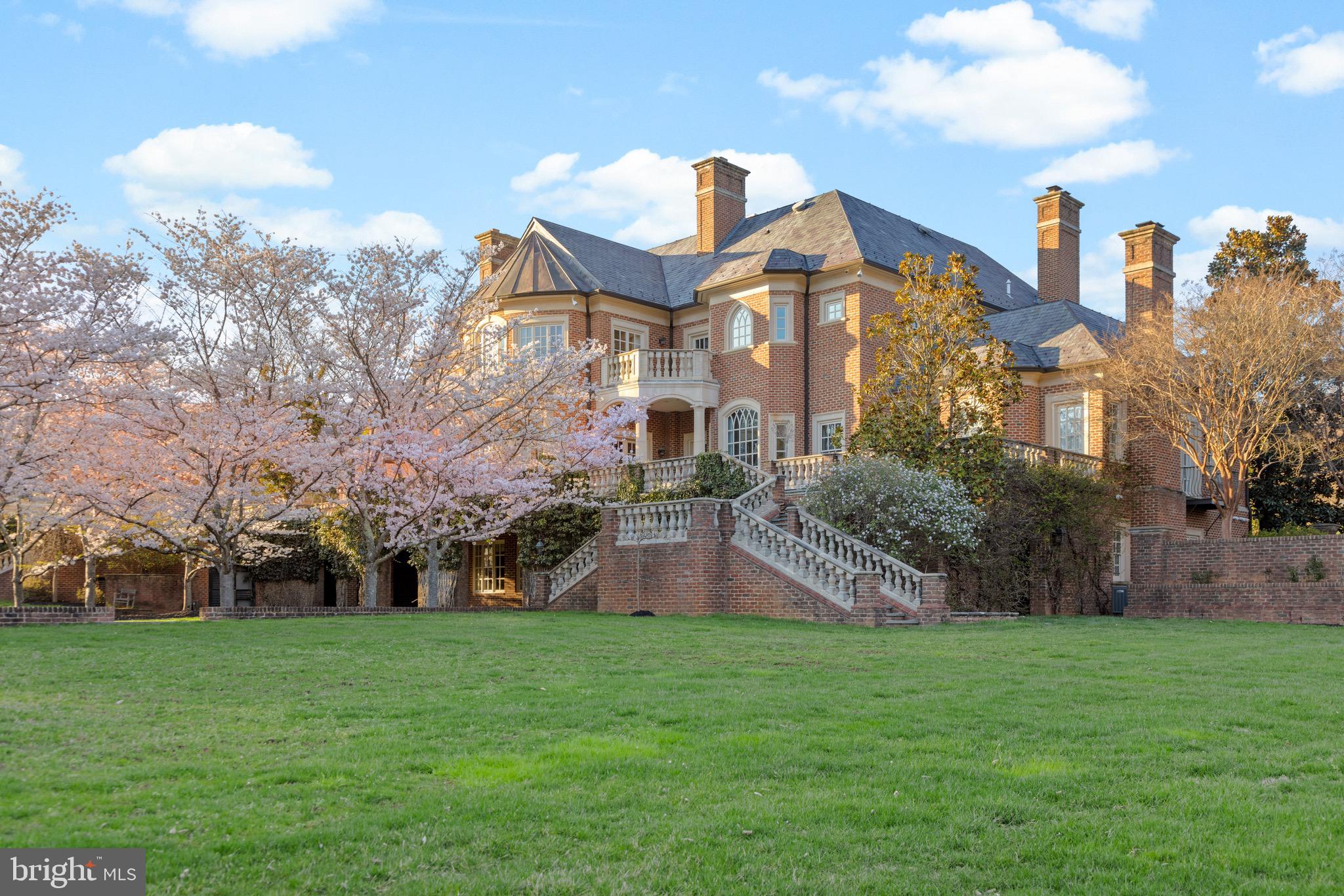 CORNWELL FARM - Residential