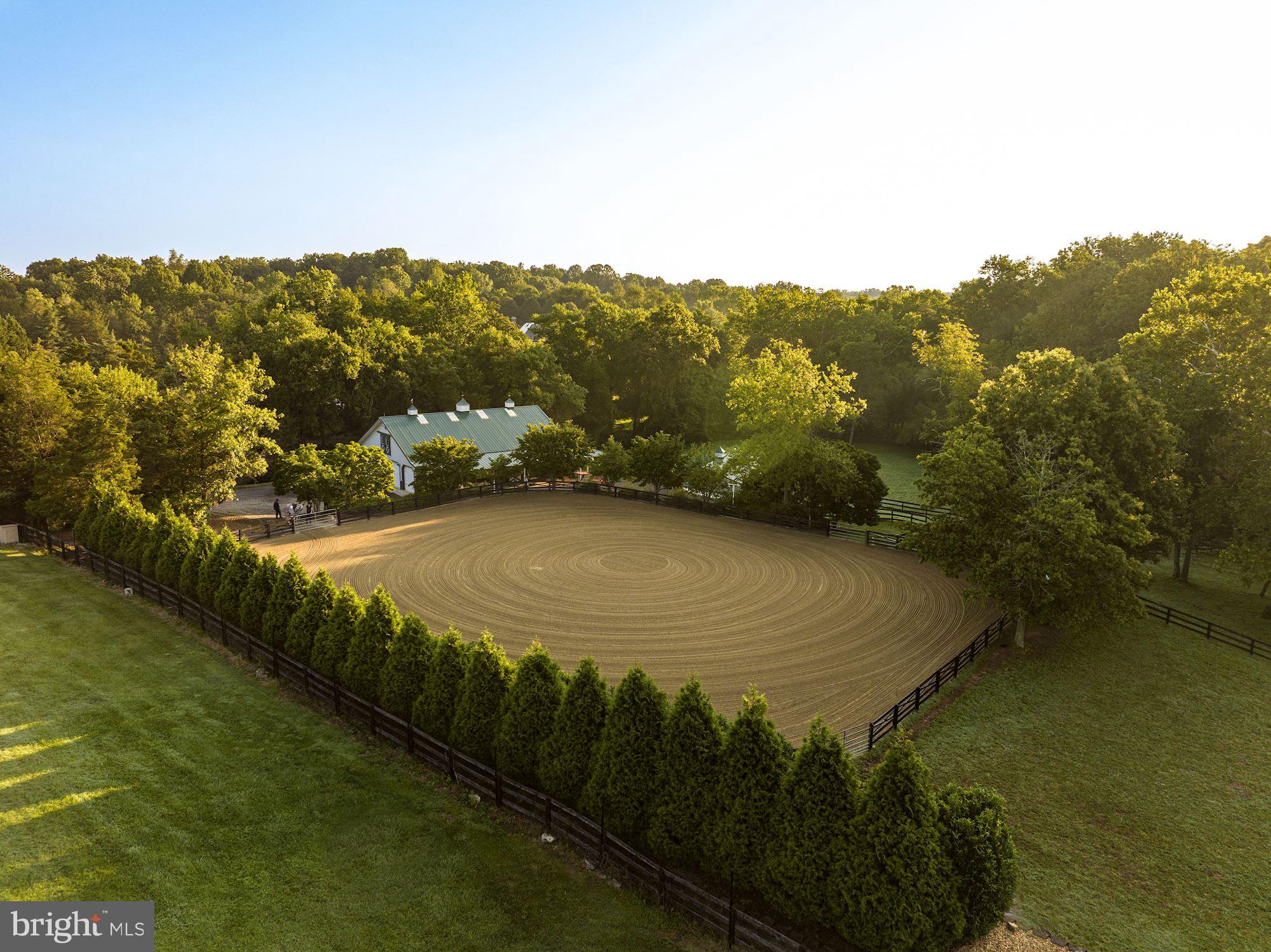 CORNWELL FARM - Residential