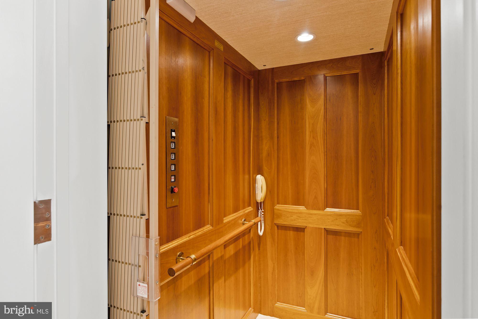 CORNWELL FARM - Residential