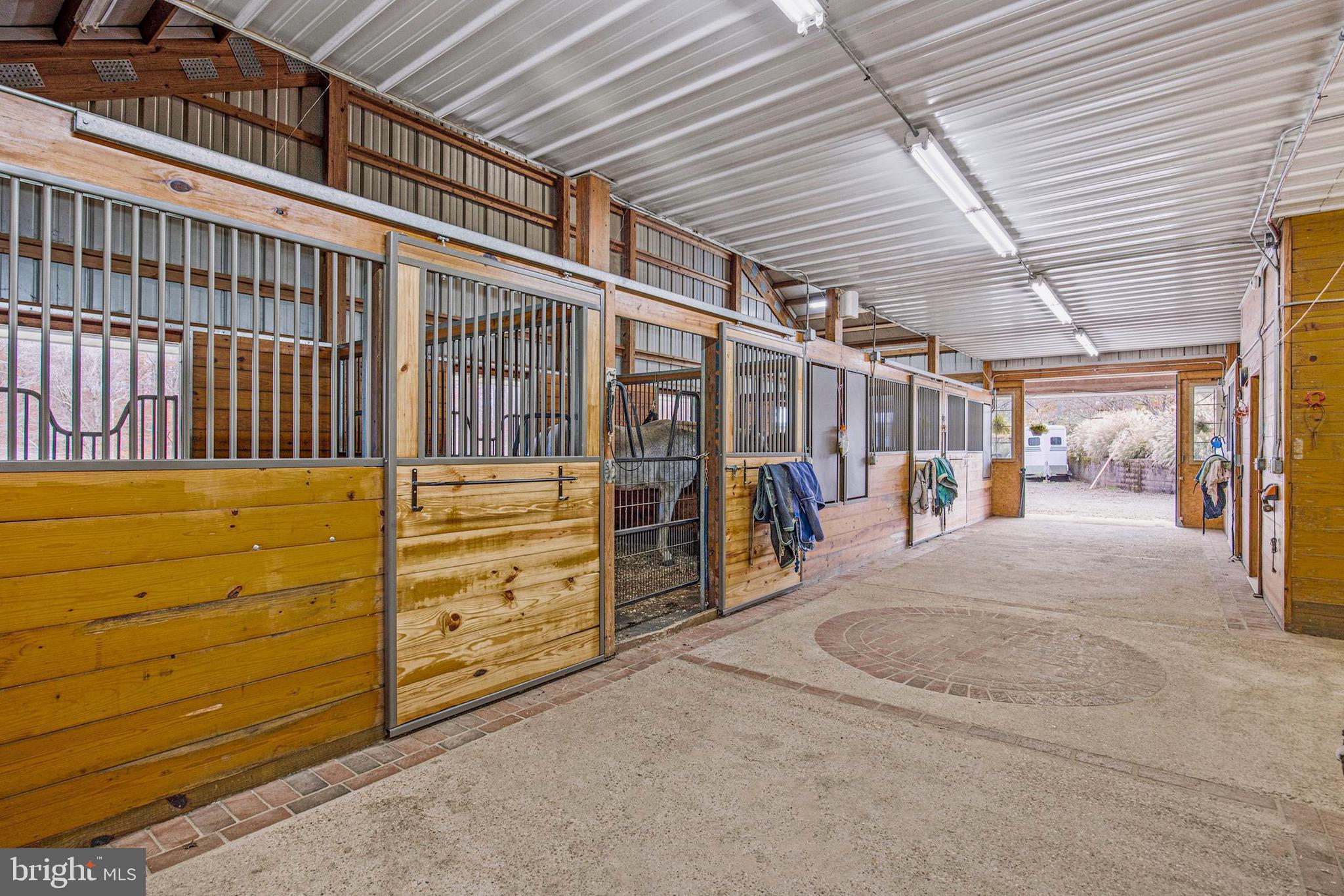 CORNWELL FARM - Residential