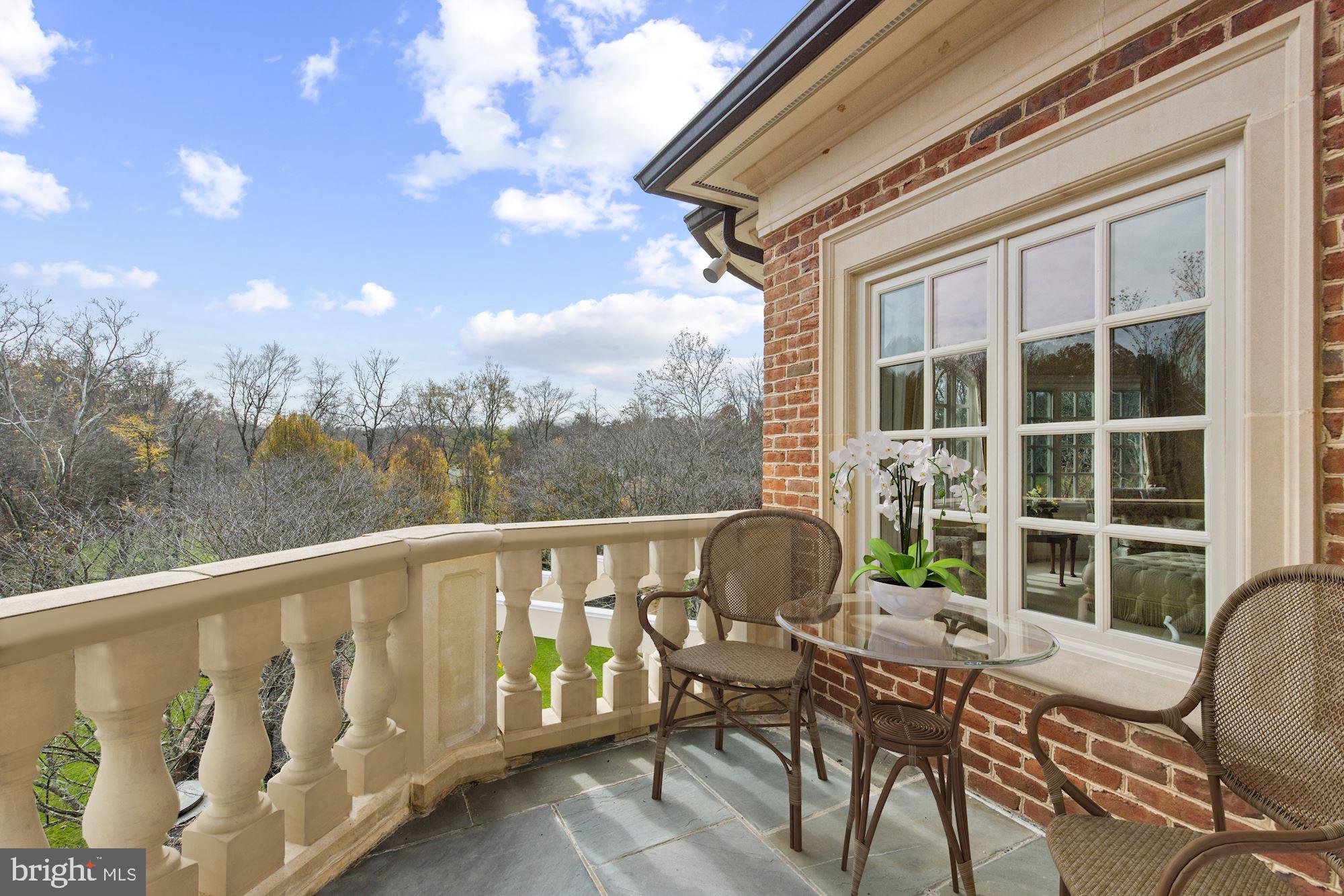 CORNWELL FARM - Residential