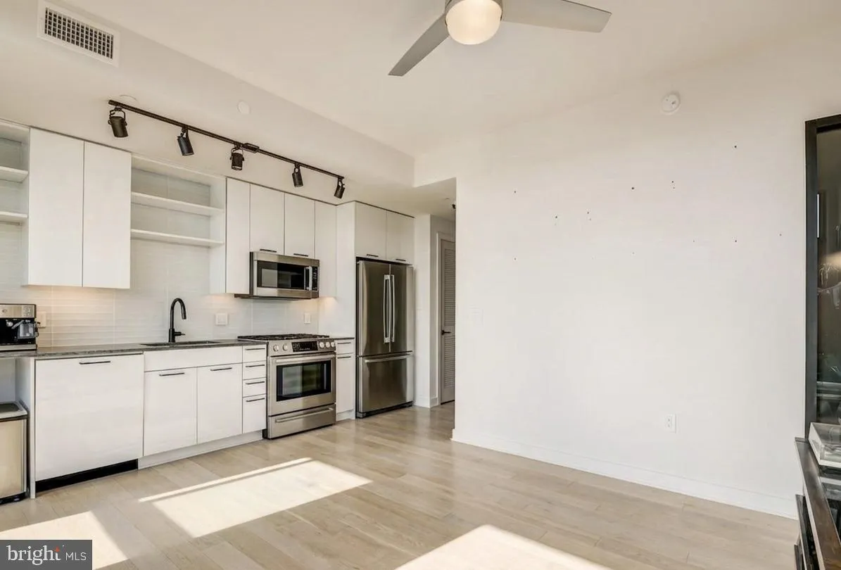 Additional image 39 of 70 N Street SE Unit N811, Washington, DC 20003
