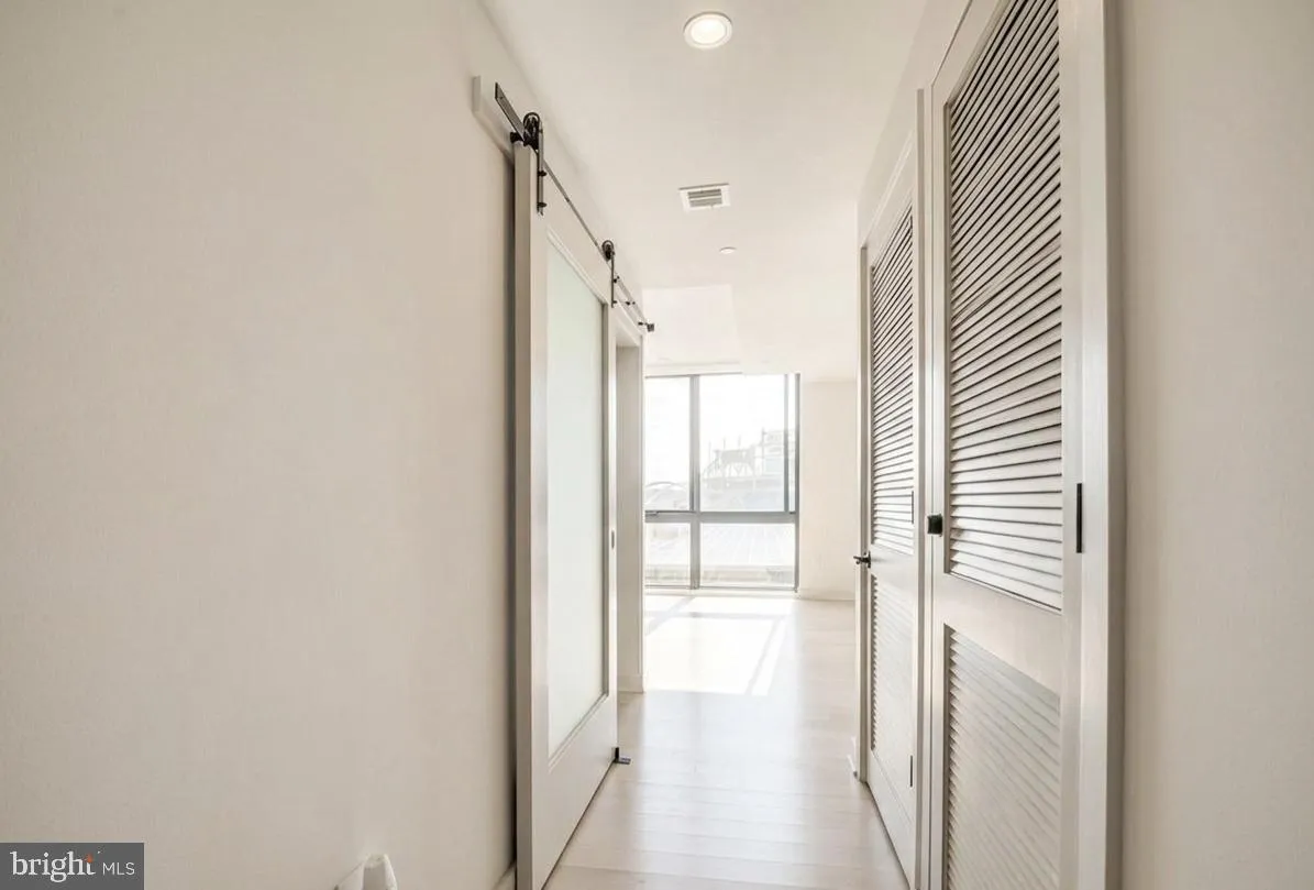 Additional image 46 of 70 N Street SE Unit N811, Washington, DC 20003