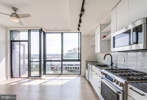 Photo of 70 N Street SE #N811, WASHINGTON, DC 20003 (MLS # DCDC2271652)
