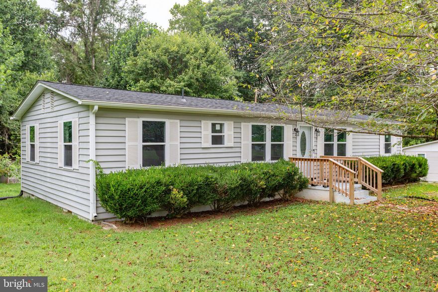 ***Qualified for USDA Zero Down Mortgage*** Completely remodeled and move in ready!! Home features Newer ROOF, WINDOWS, BATHROOMS, KITCHEN, APPLIANCES, HEATING, and COOLING!  Over 1/2 Acre and no HOA!  Call or email today to schedule your showing!  ***Approved Short sale at $295,000.00 paying $8250 in closing .