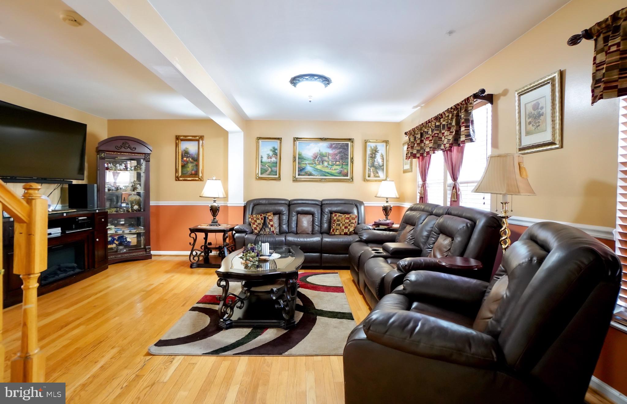 KINGSVIEW RIDGE - Residential