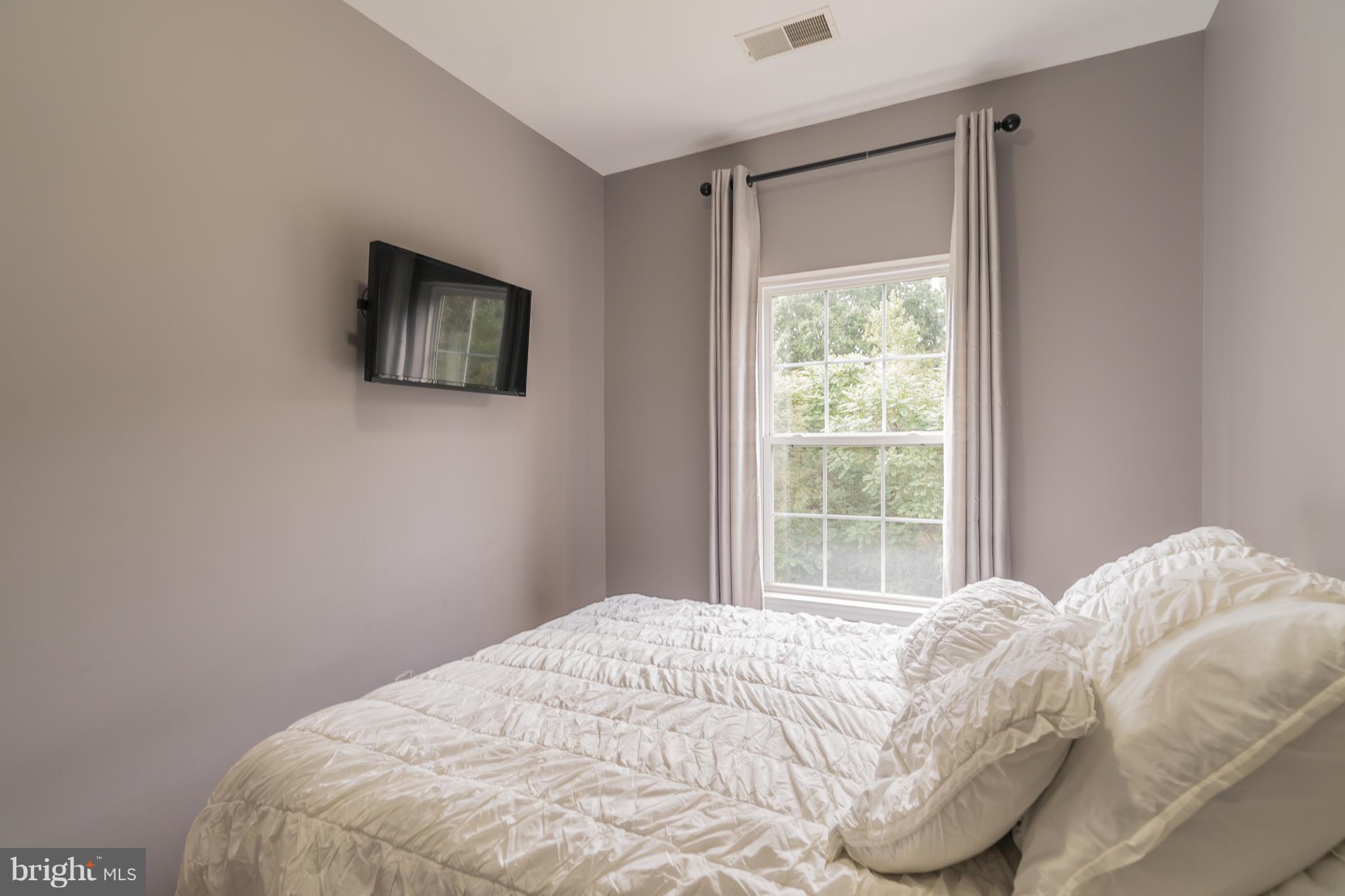 GROVE AT HUNTLEY MEADOWS - Residential