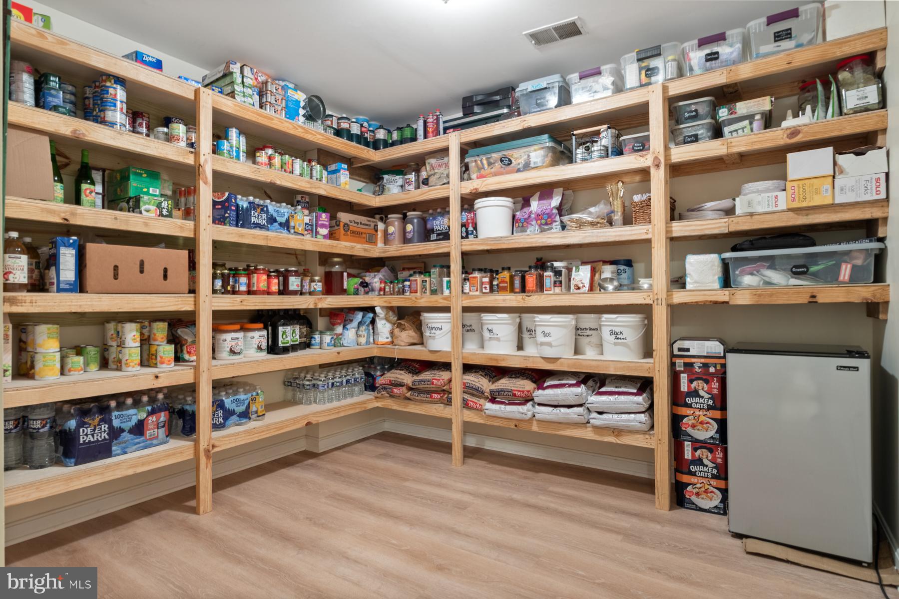 BROOK FARM - Residential