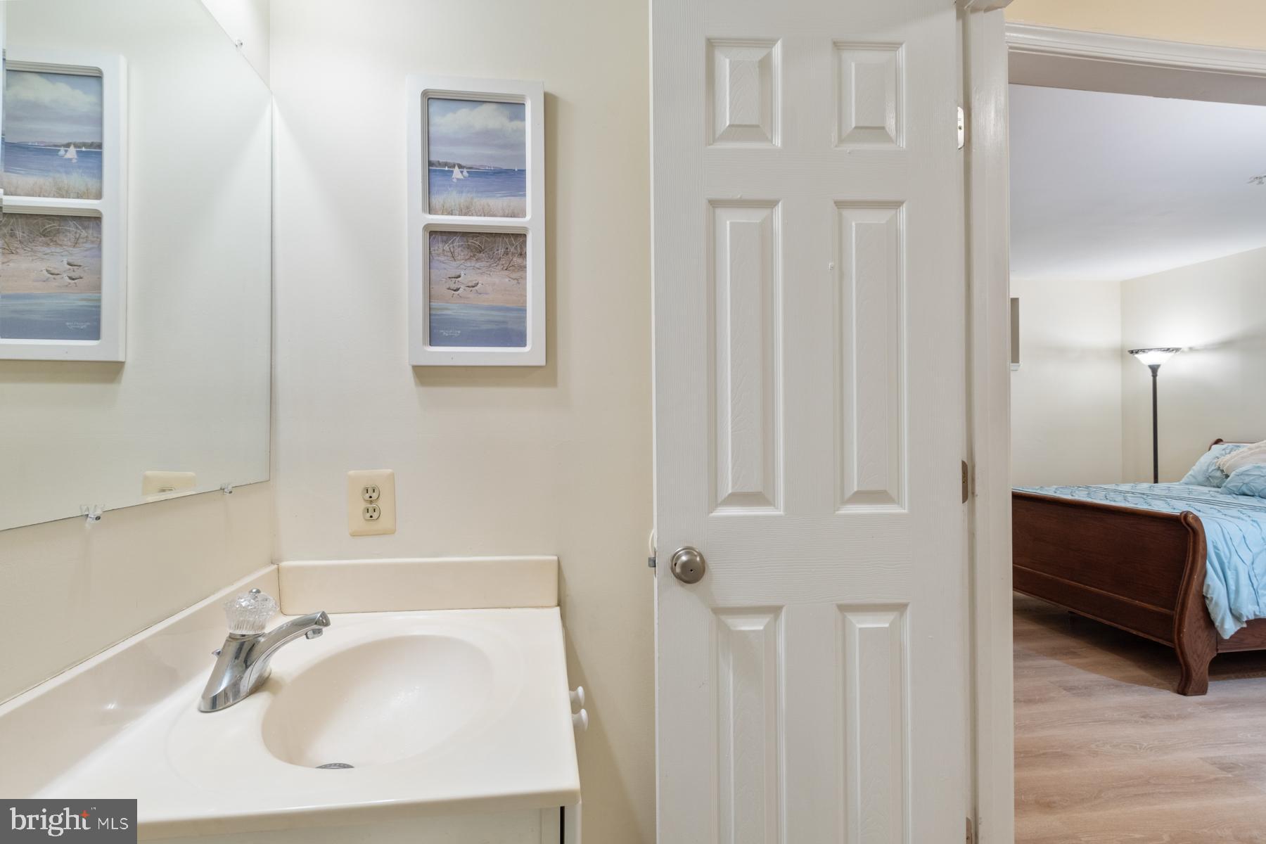 BROOK FARM - Residential