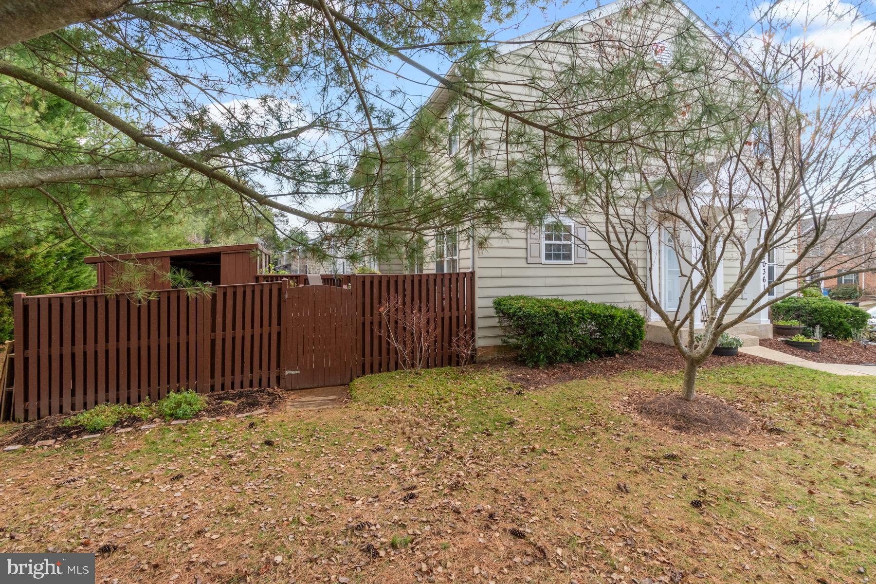 BROOK FARM - Residential