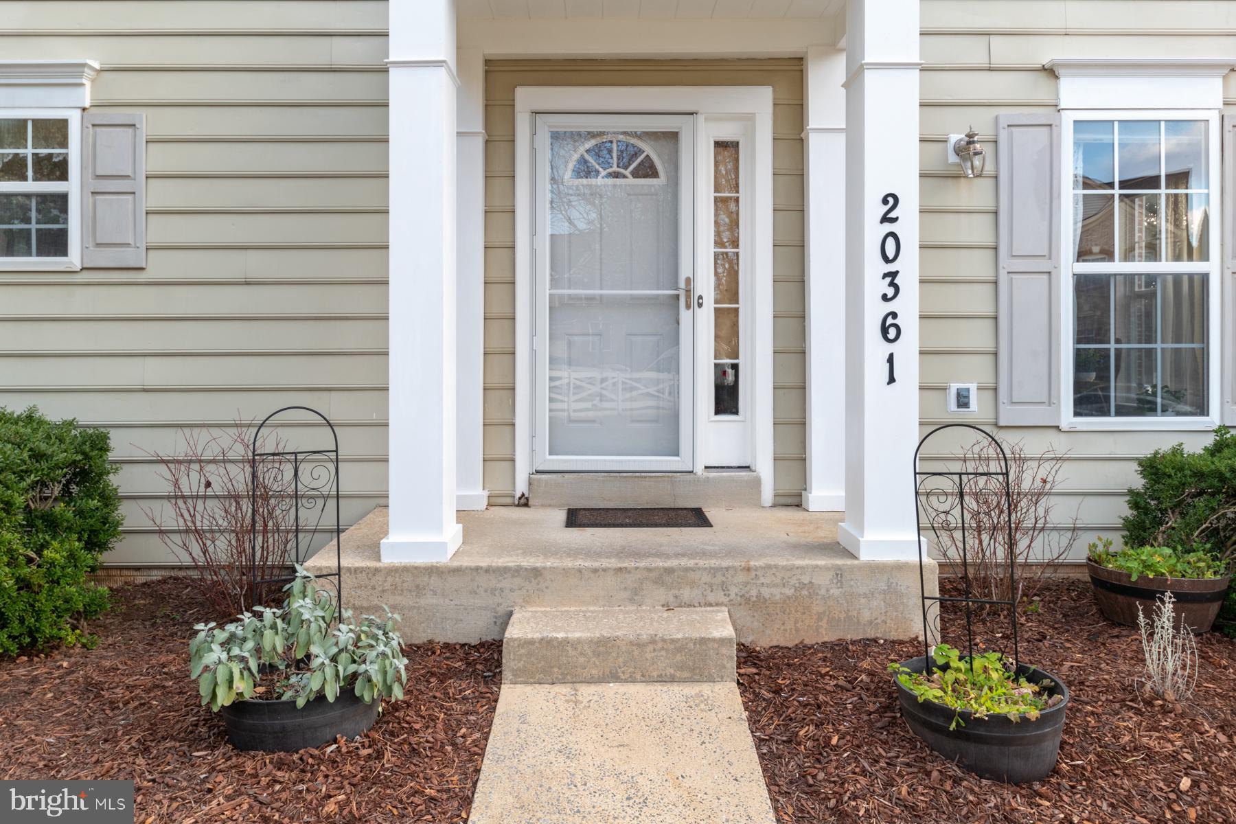 BROOK FARM - Residential